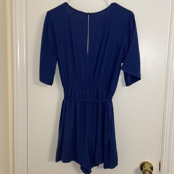 NWT Row A blue romper with scalloped neck, large - Picture 4 of 10